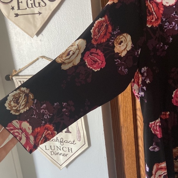 TORRID Size 2 Dress | Floral print - Picture 6 of 9